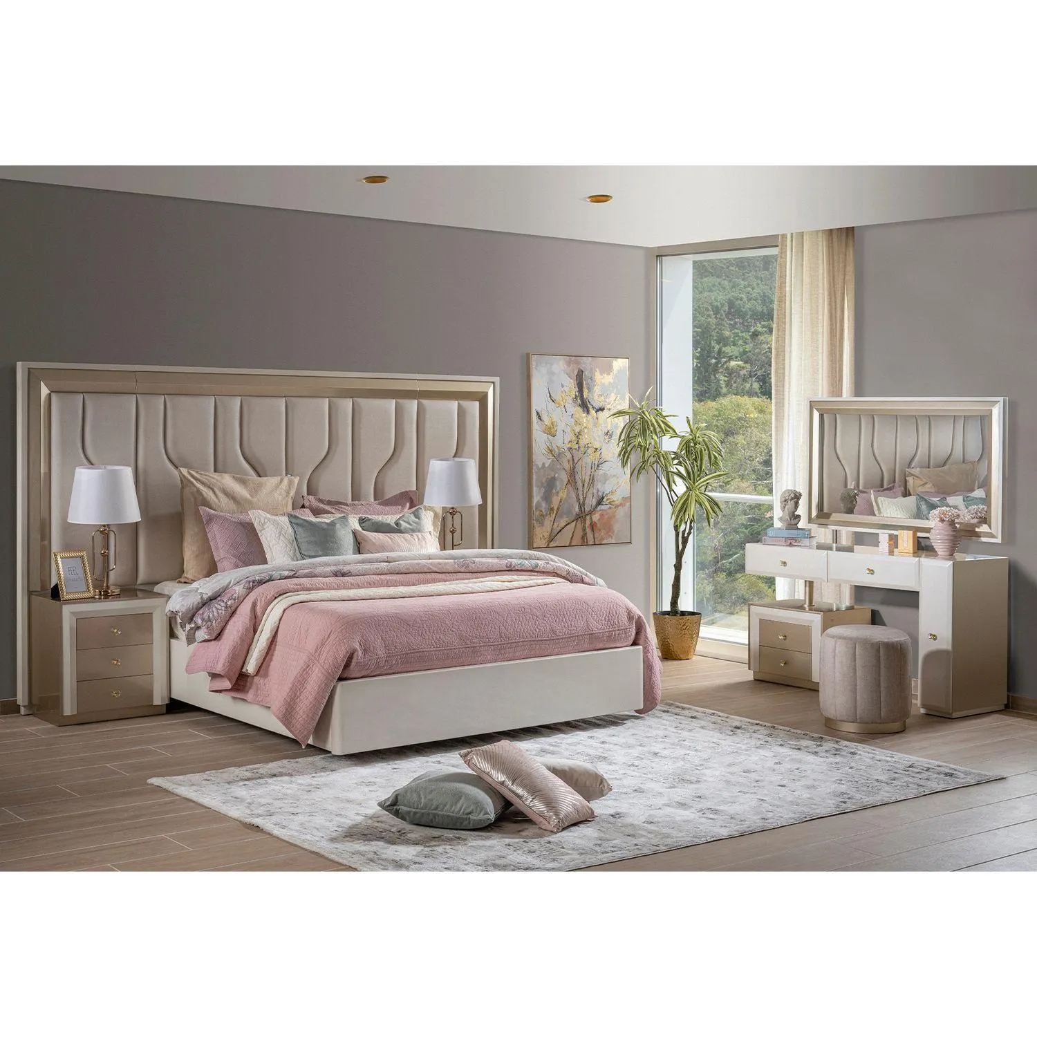 Cama Queen Barrett Beige Perla, Champaña*