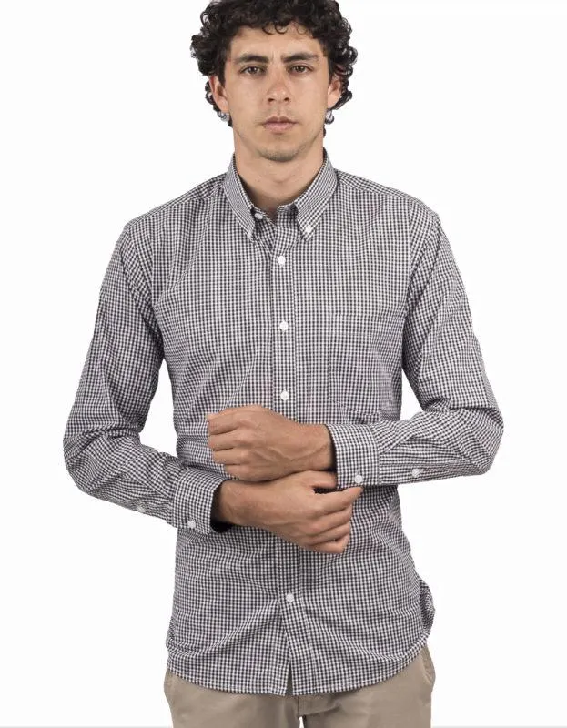 Camisa a Cuadros Negros Manga Larga – Moldería clásica