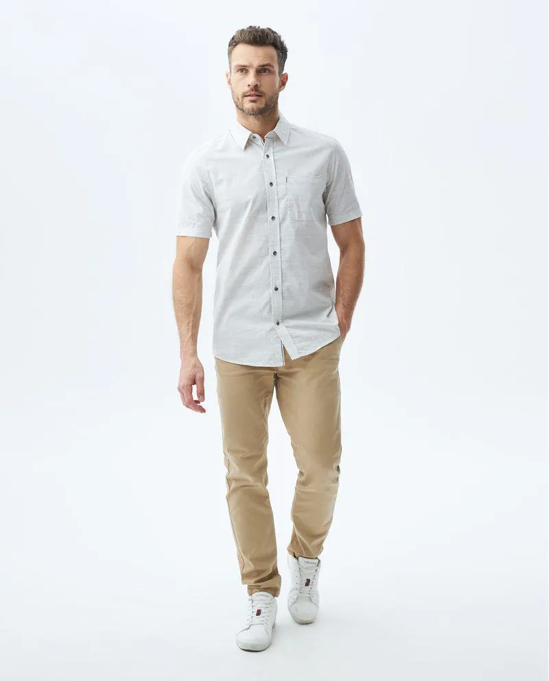 Camisa de Hombre, Classic Fit Manga Corta - Bolsillo