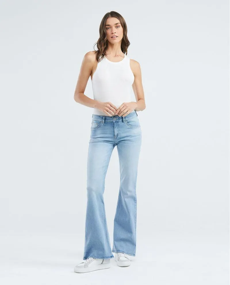 Jean de Mujer Low Rise, Rusty, Bota Relaxed - Azul Claro