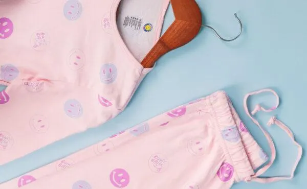 PIJAMA GLOW CARITAS ROSADO CLARO MUJER M/L