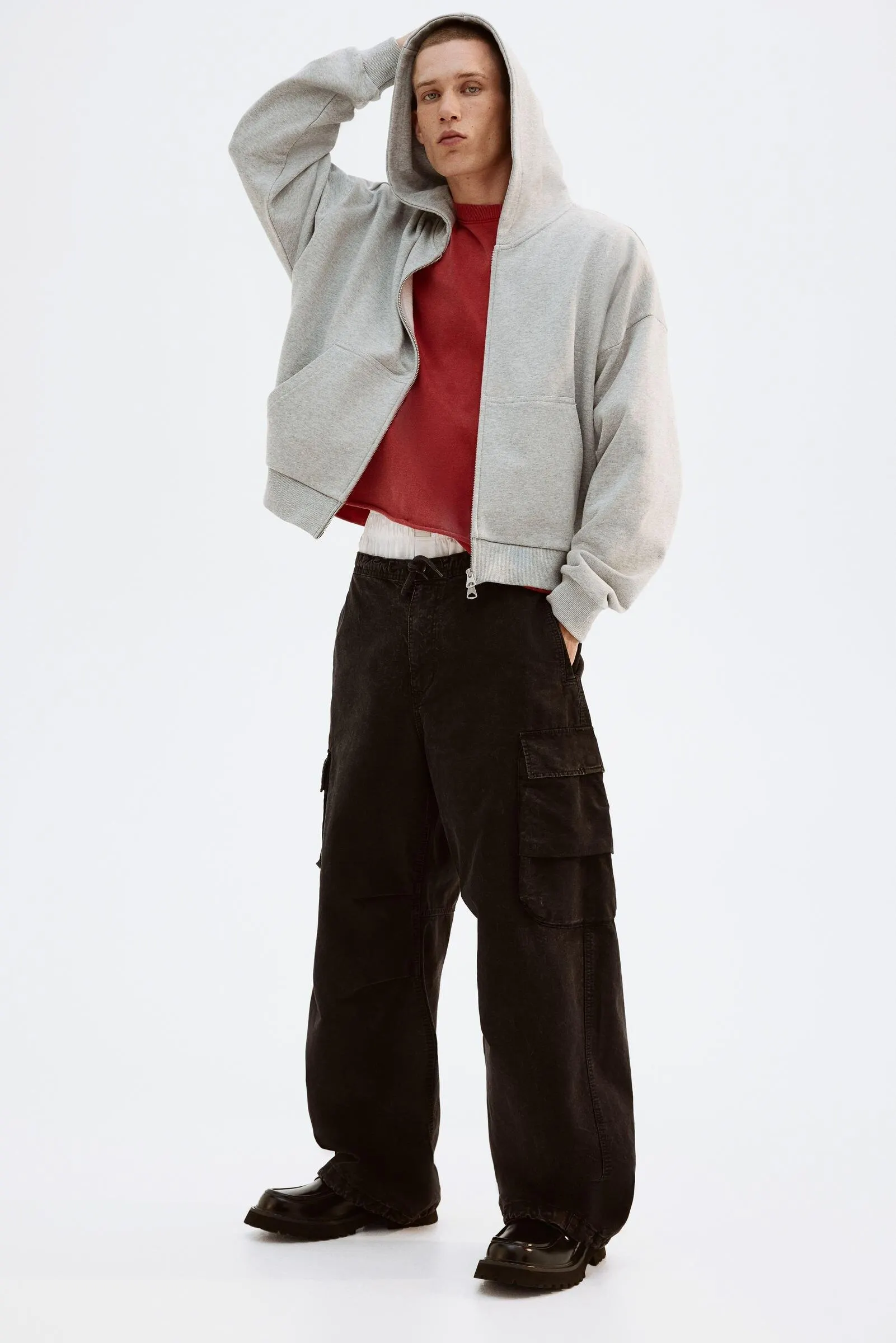 Hoodie Oversized Fit con cremallera