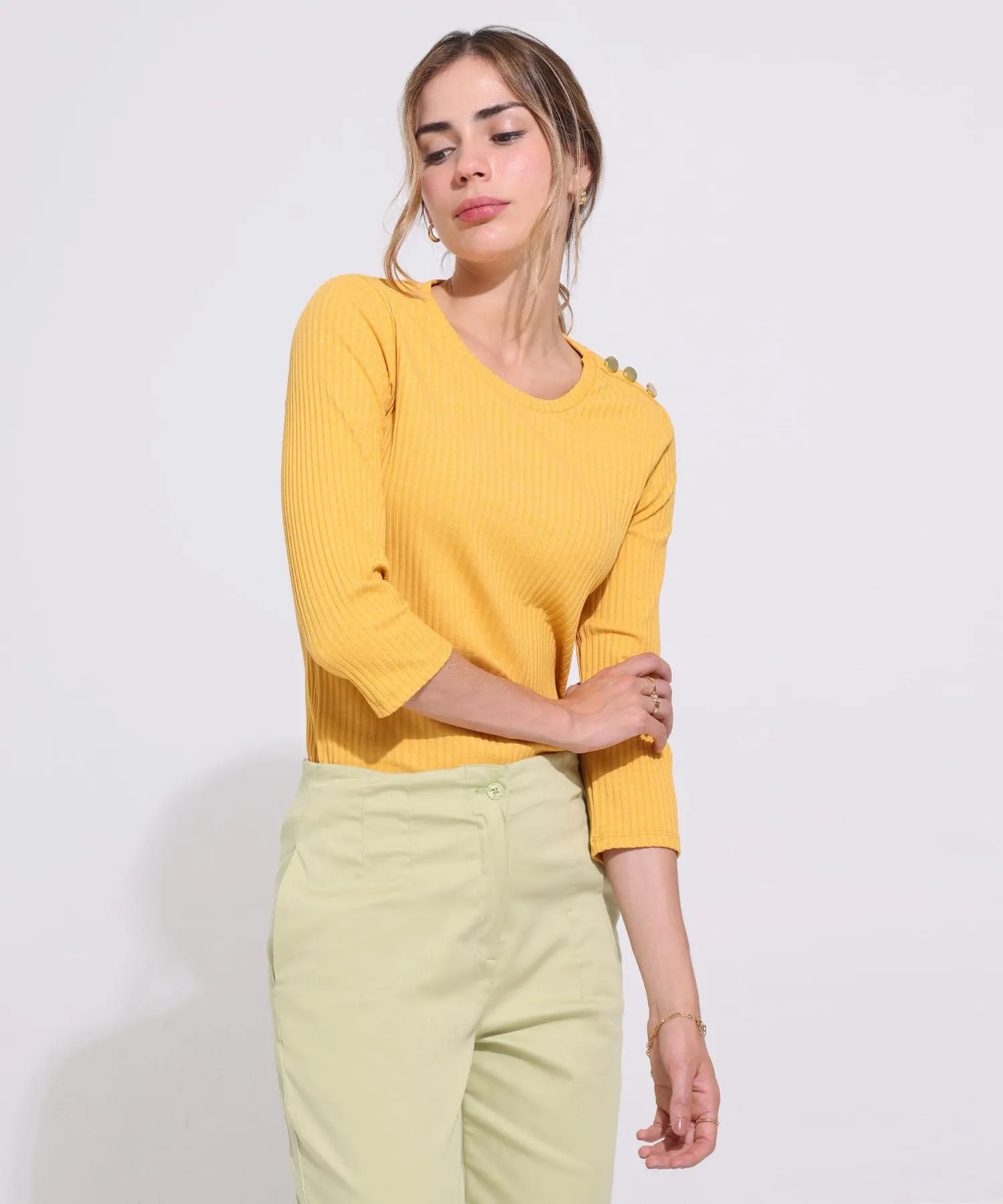 Camiseta Manga Tres Cuartos Con Botones