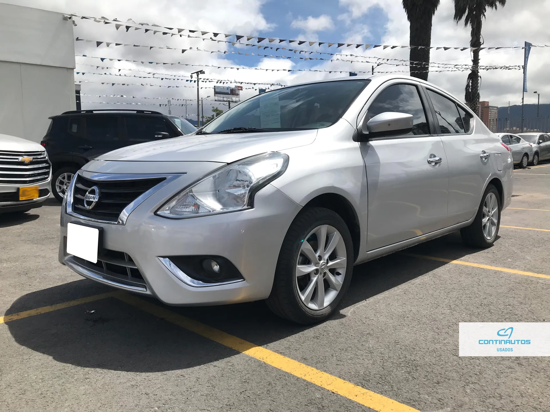 NISSAN VERSA