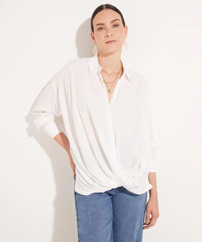 Camisa Manga Larga Con Entorchado En Frente