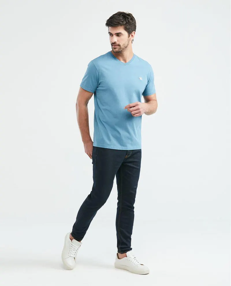 Camiseta Básica de Hombre, Slim Fit Cuello en V - 100% Algodón