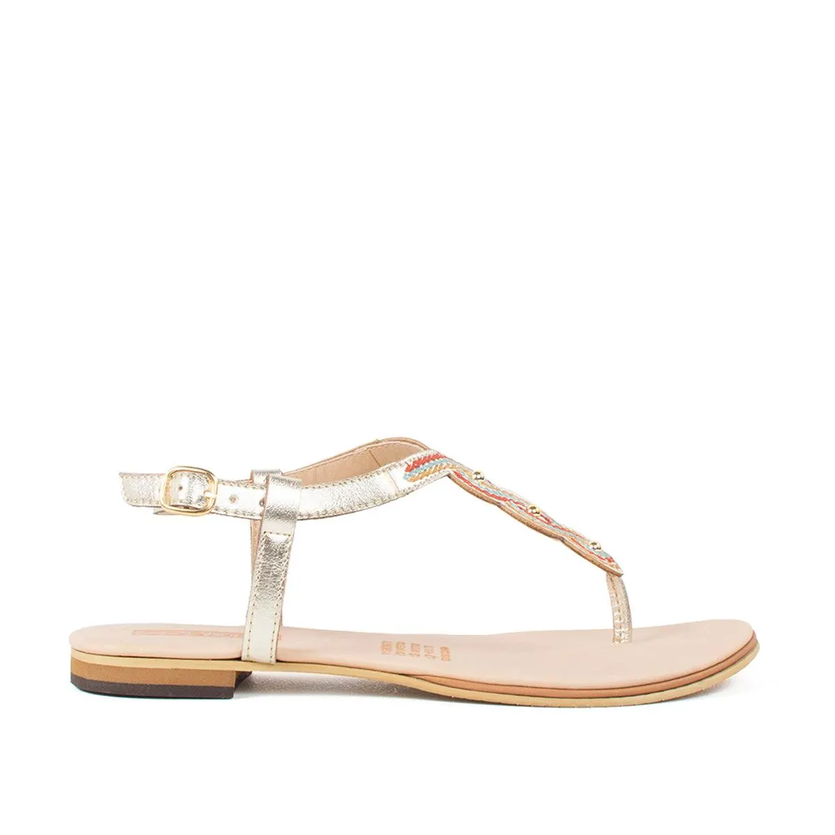 Sandalias planas tres puntadas color dorado