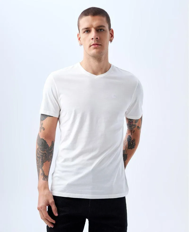 Camiseta cuello en V para hombre
