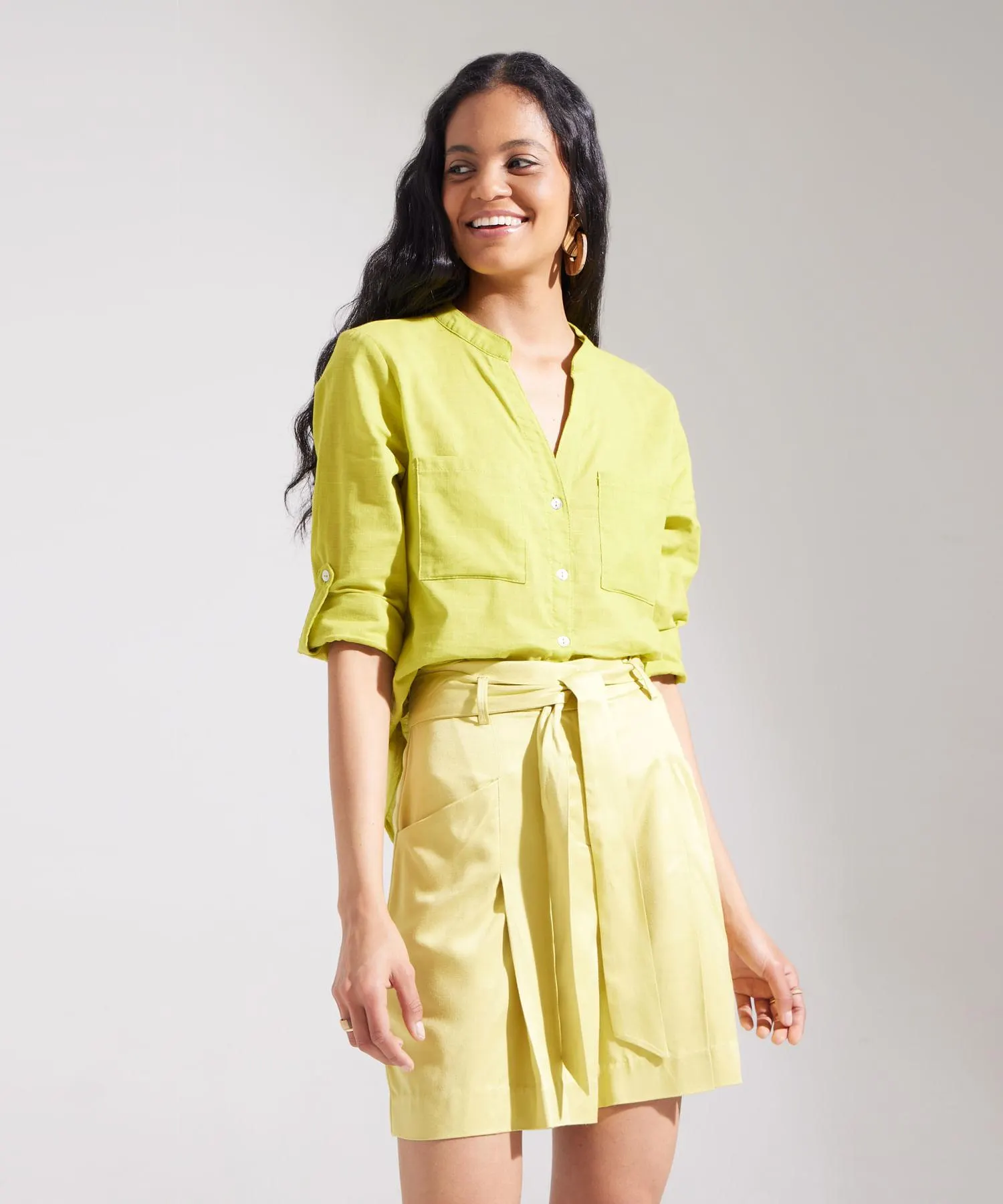 Bermuda Fluida Con Cinturon De Amarre