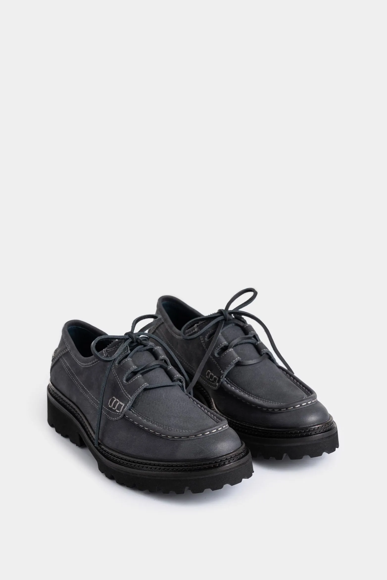 Zapatos de cordón Castor de cuero gamuzado para hombre tractorados