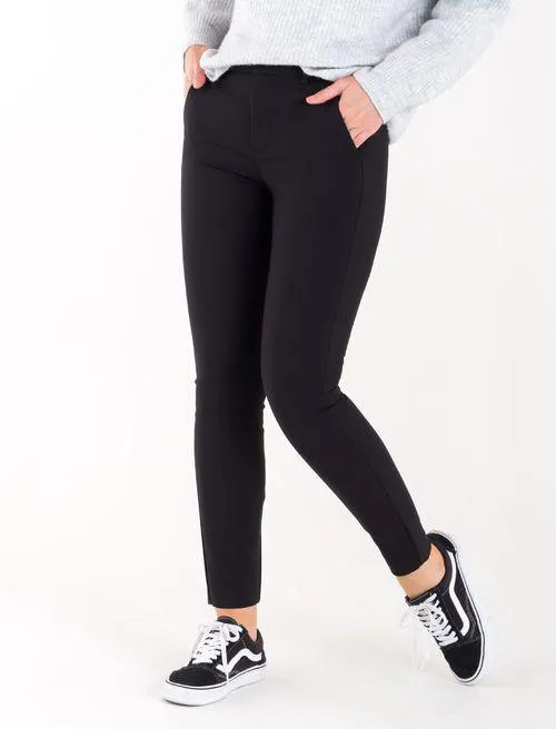 Jean para mujer tono oscuro Skinny tiro alto Anna infaltable