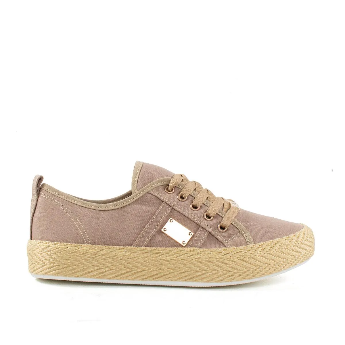 Tenis color camel con suela de yute, para dama