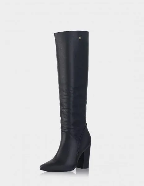 BOTA MAGGIE CUERO NEGRO