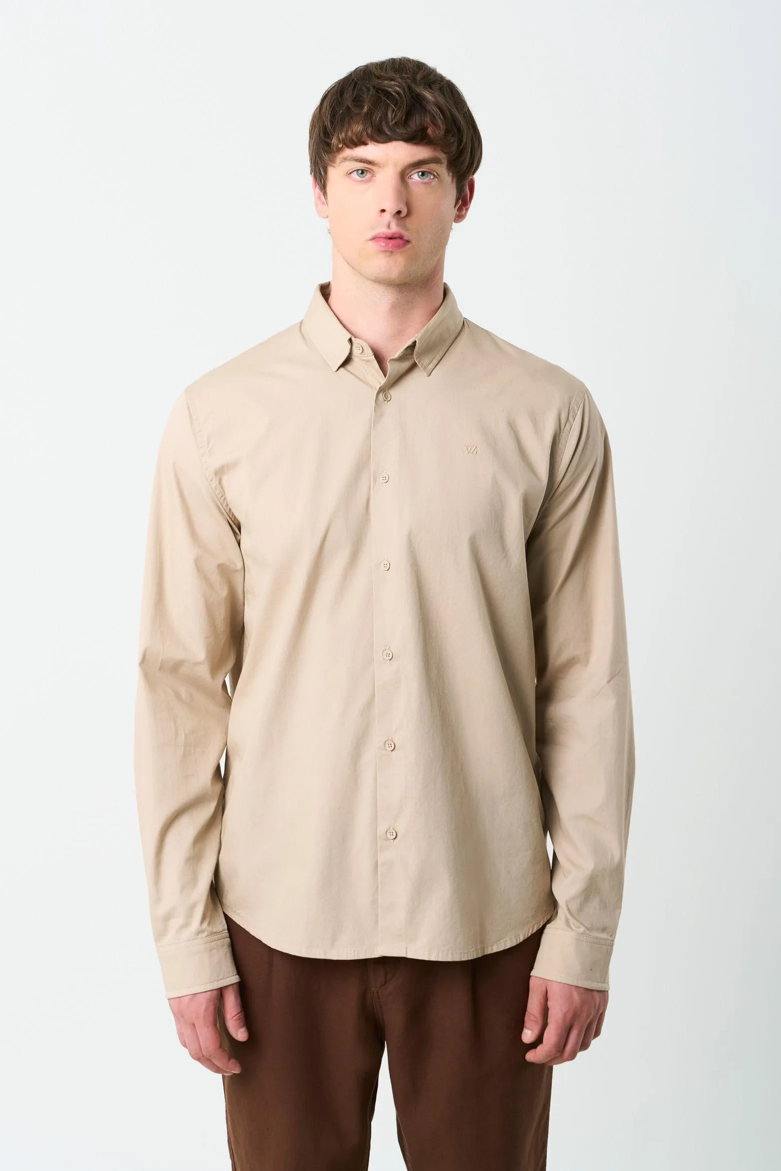 Camisa en popelina para hombre semifitted