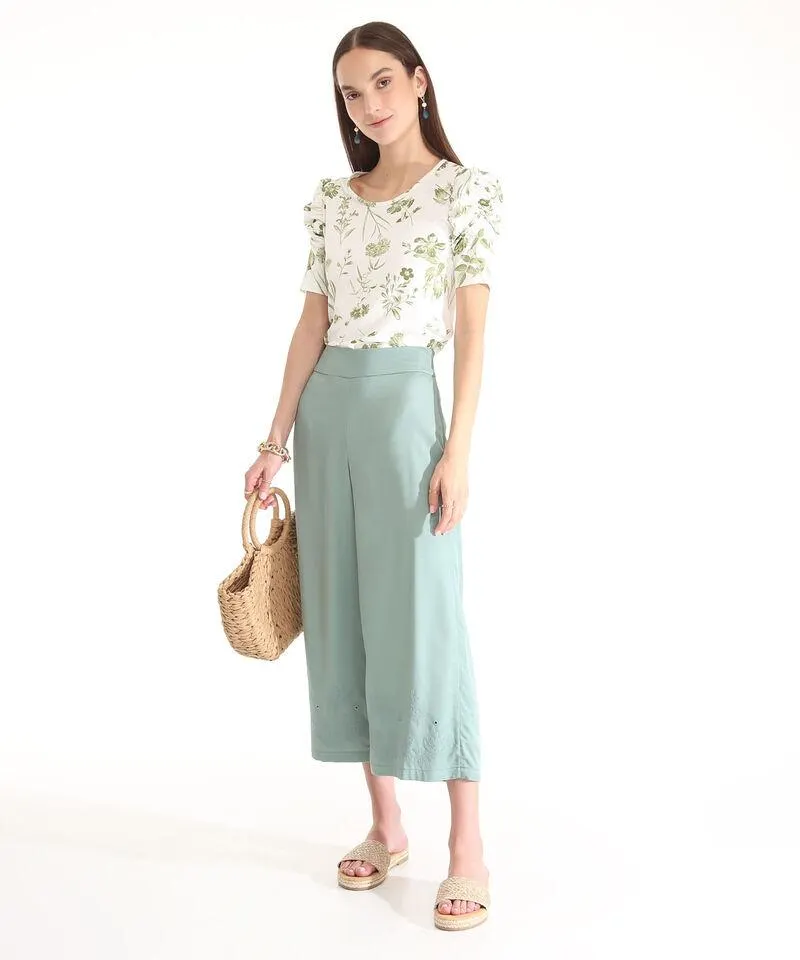 Pantalon Culotte Con Detalle De Bordado En Bota