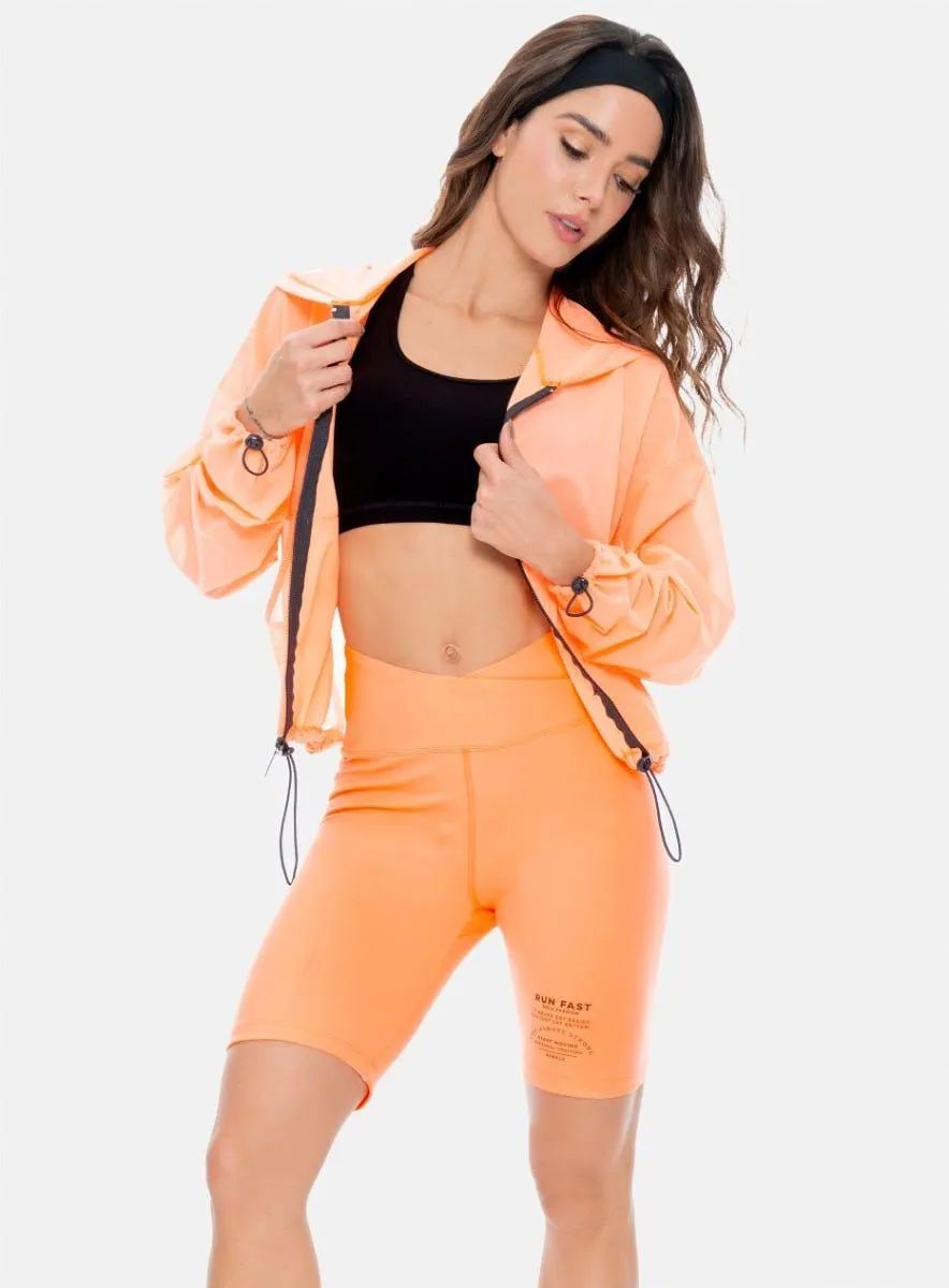 CHAQUETA DEPORTIVA MUJER CON CHOMPA EN TELA SEMI TRANSPARENTE CON CORDÓN TALLA S - M