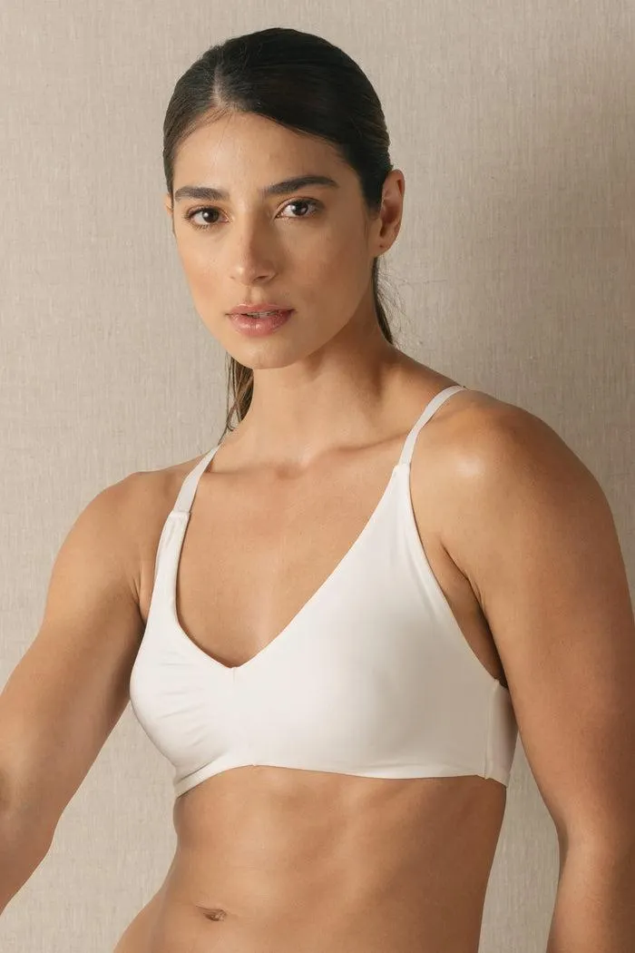 BRALETTE LISO ELLIPSE SIN ARO NI COPA TOTAL COMODIDAD 24 HORAS CRUDO