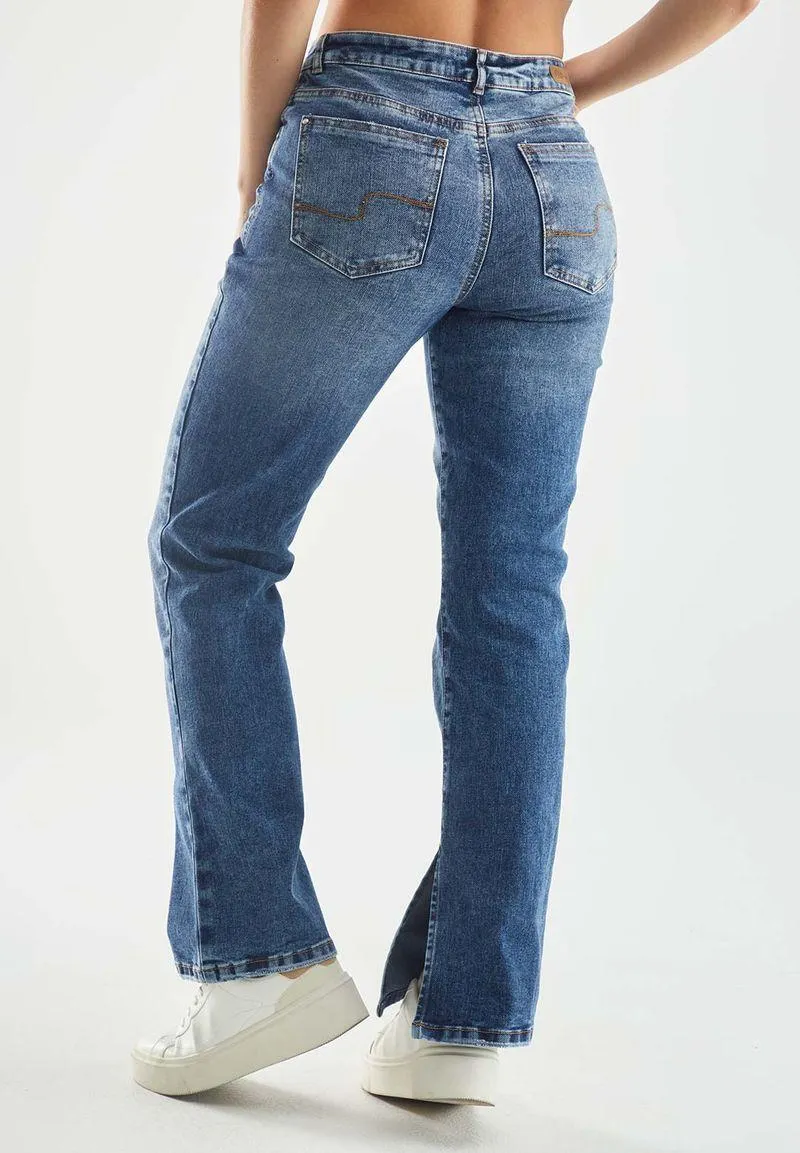 Jean vaquero tiro alto bota recta