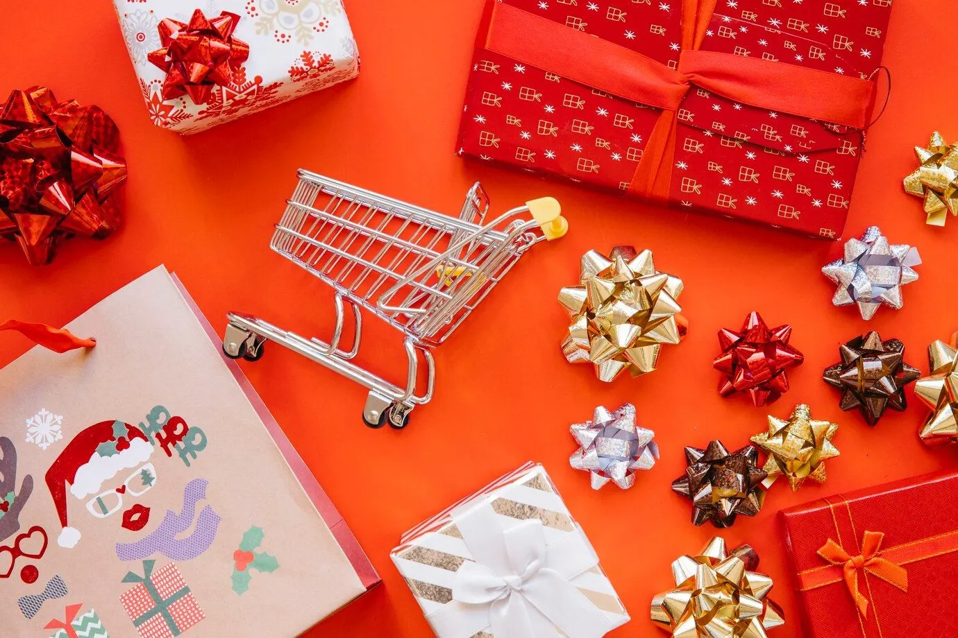 Come fare acquisti online per i regali di Natale in modo sicuro e protetto