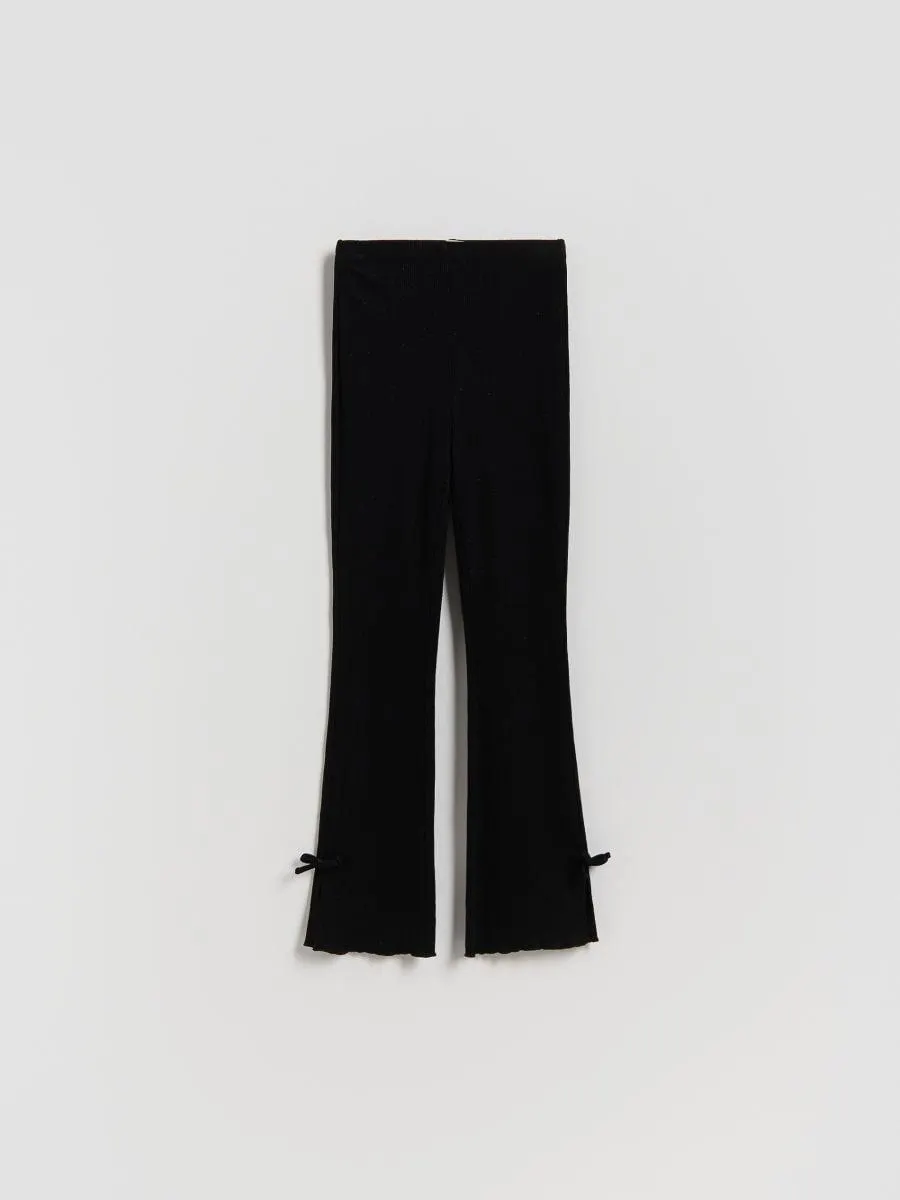 Žebrované kalhoty s mašličkami