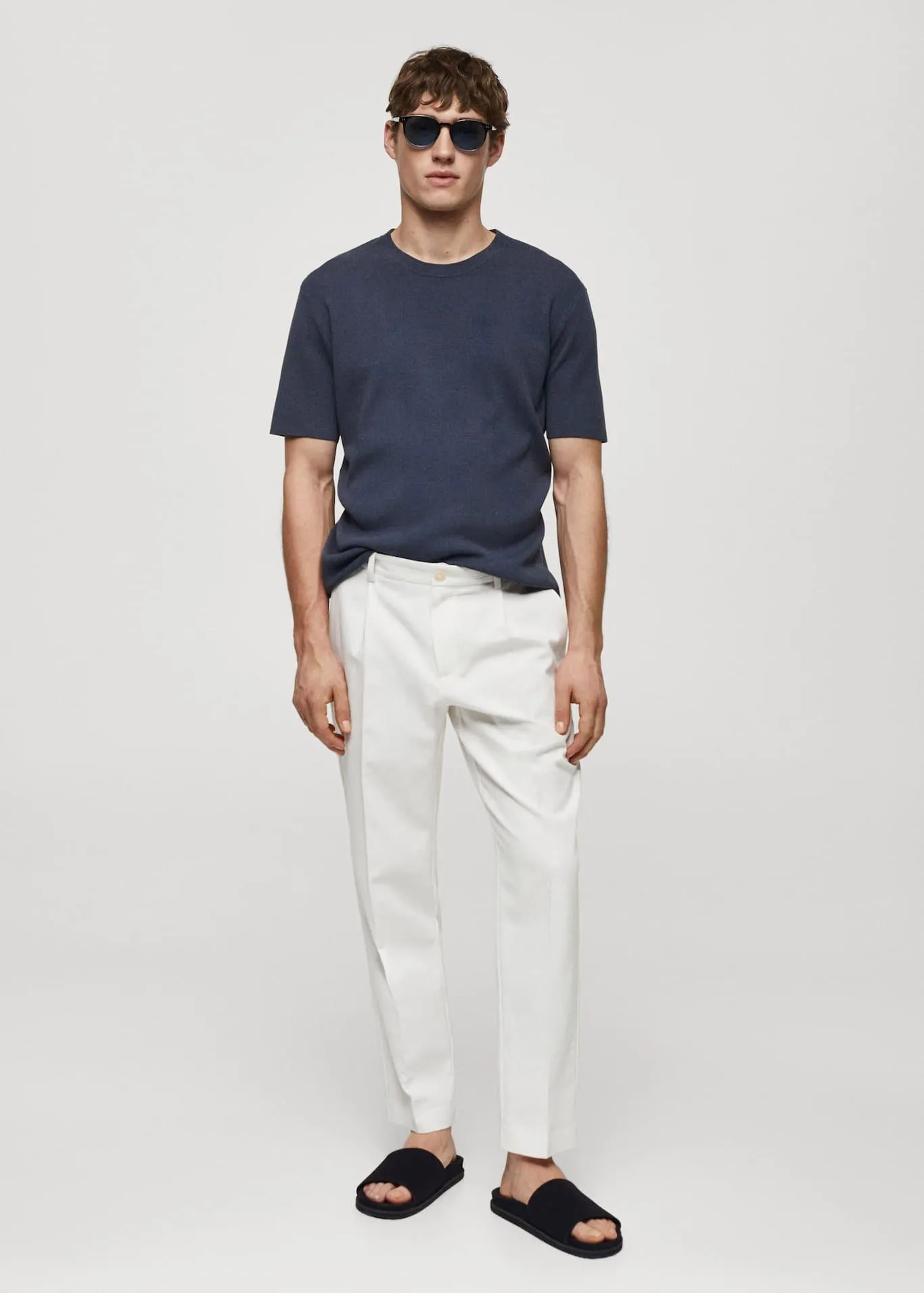 Kalhoty slim fit se záševky a strukturou