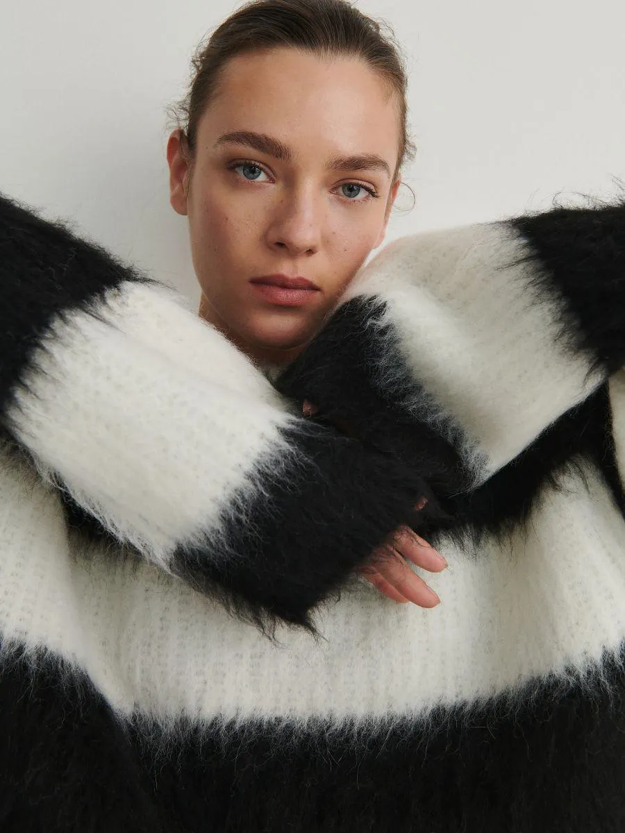 Pulover cu adaos de lână