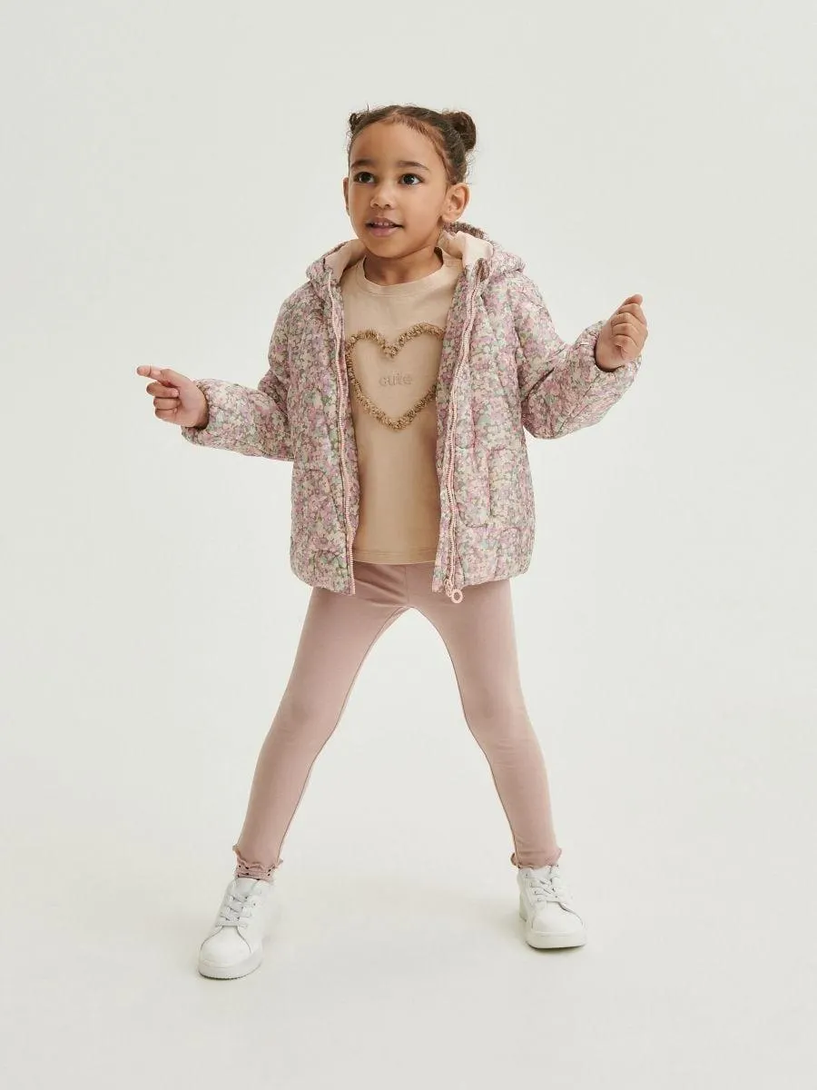 Prošívaná bunda s kapucí