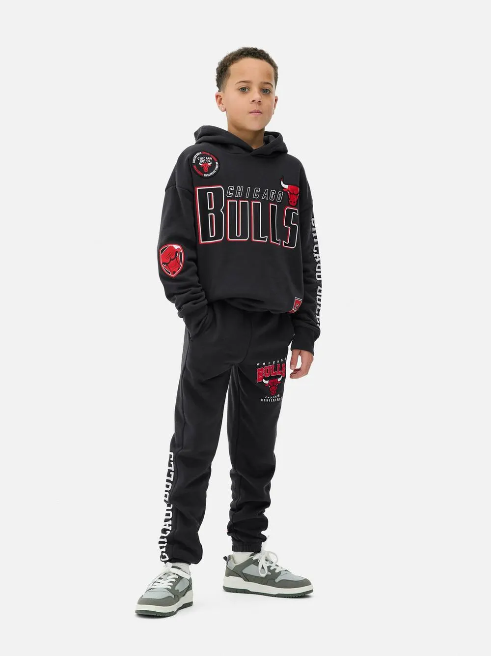 Tepláky s grafickým motivem NBA Chicago Bulls