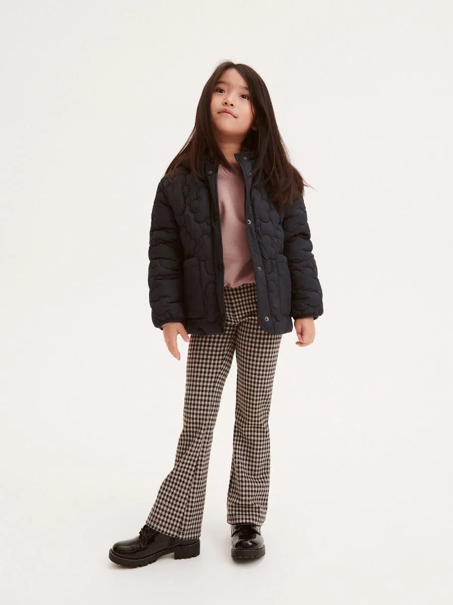 Prošívaná bunda s kapucí