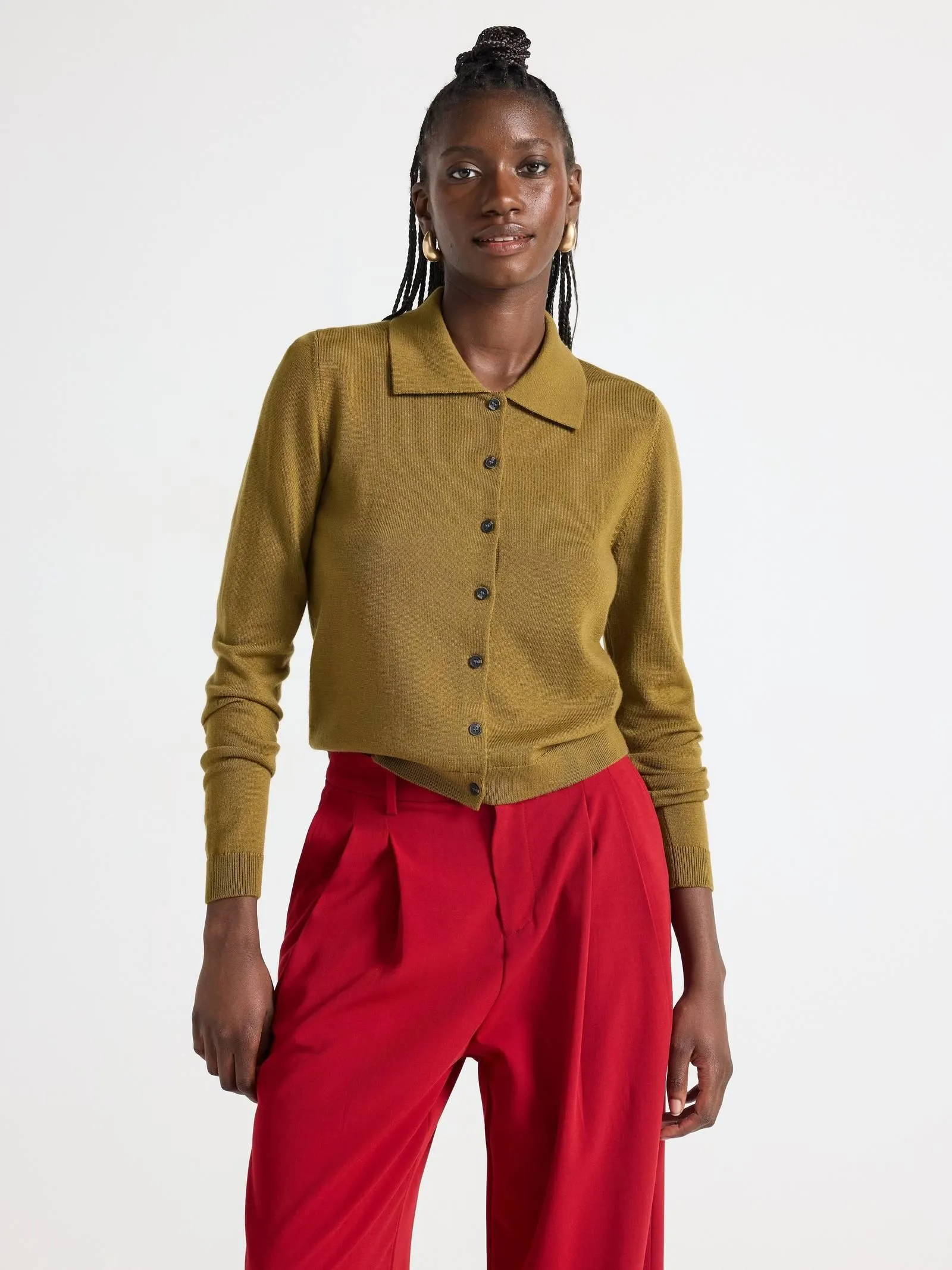 Jemně pletený kardigan z vlny merino