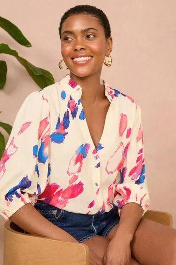 Love & Roses Bestickte Bluse mit 3/4-Ärmeln und V-Ausschnitt