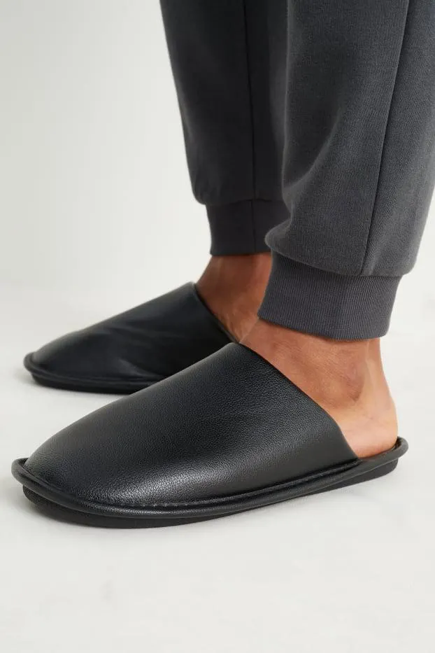 Slippers - faux leather