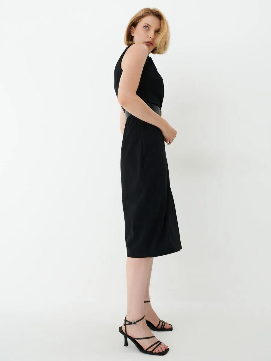 Šaty s obálkovým výstřihem