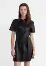 Krátké šaty z imitace kůže