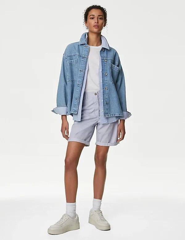 Pruhované chino šortky s vysokým podílem bavlny