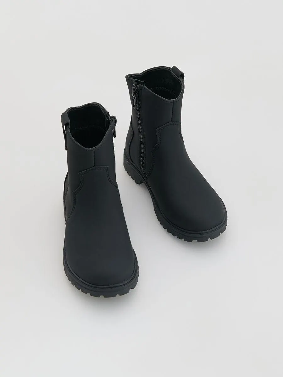 Polokozačky z napodobeniny kůže