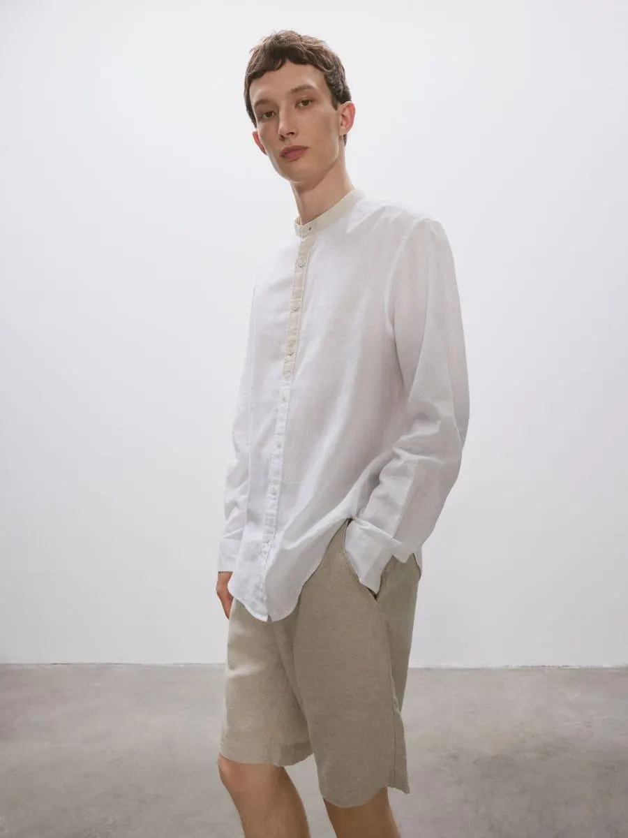 Kraťasy chino s vysokým podílem lnu