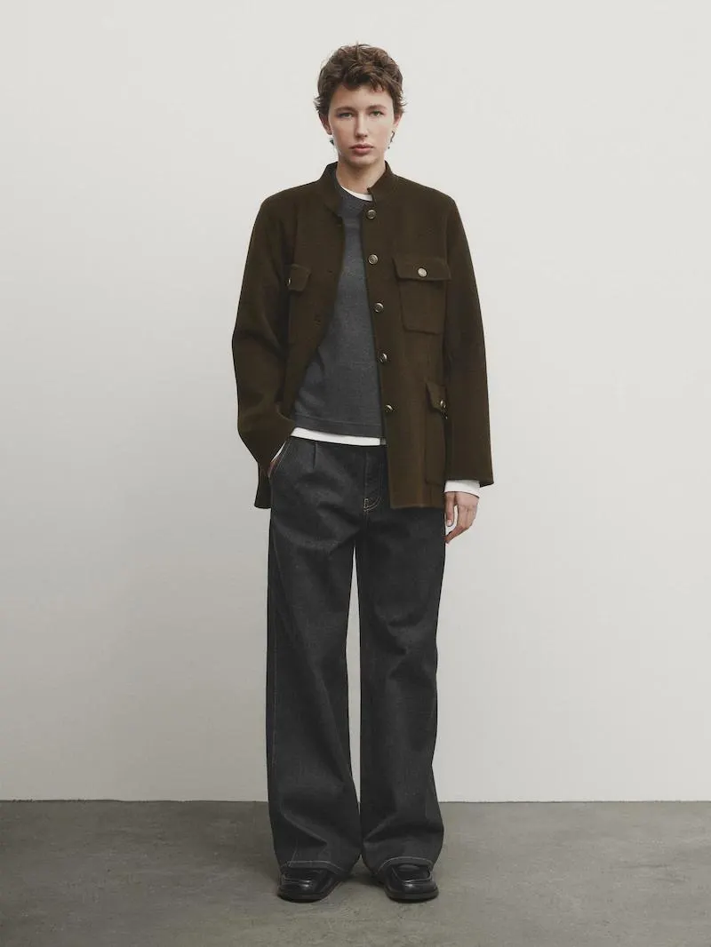 Chaqueta mezcla lana bolsillos botones dorados