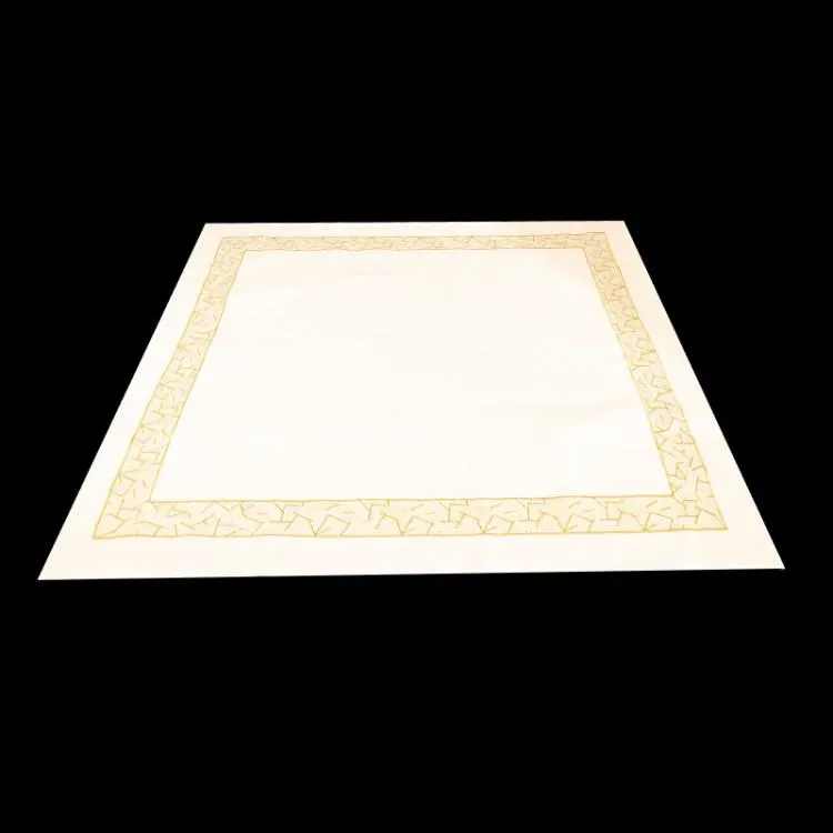 Sváteční ubrus s výšivkou bílý 85x85 cm