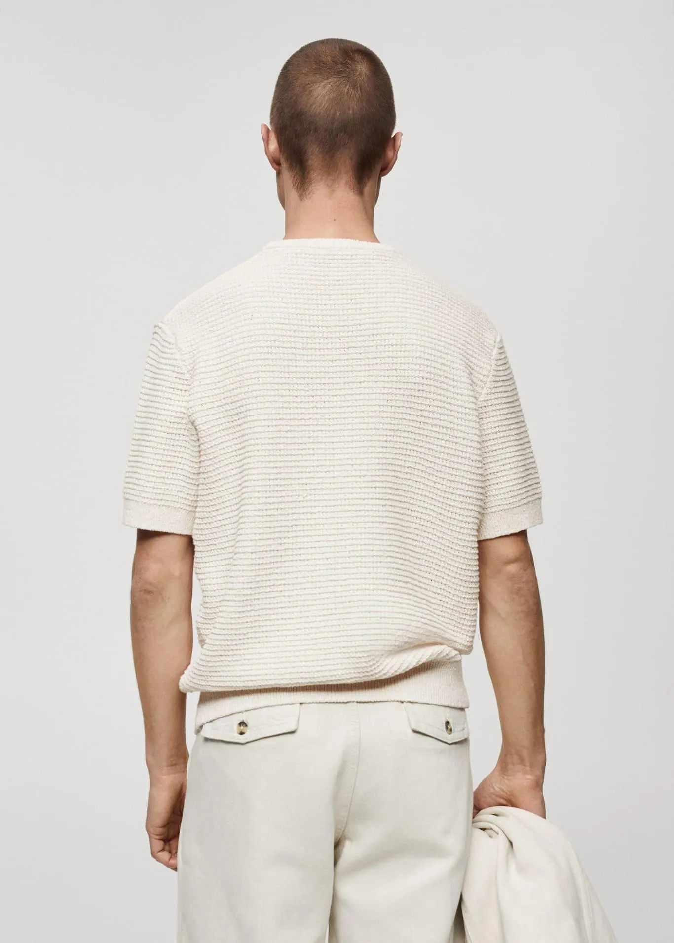 Úpletové tričko s háčkovaným lemem