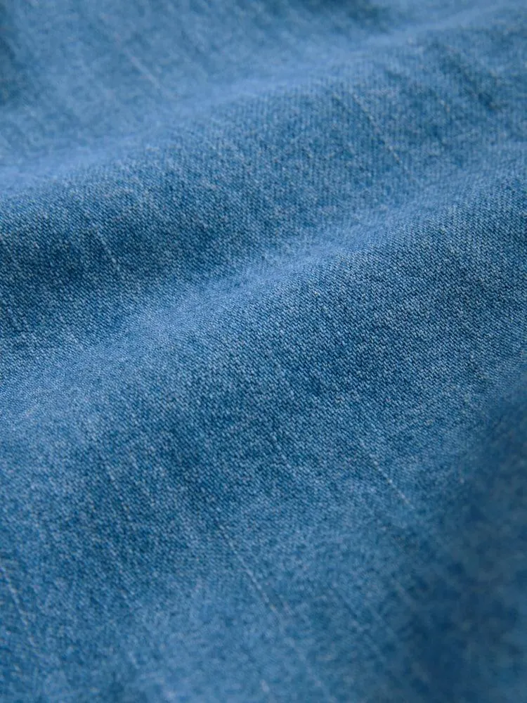 Středně modrá - Vypasovaná košile pro plnější poprsí se zúženým pasem z Džínoviny