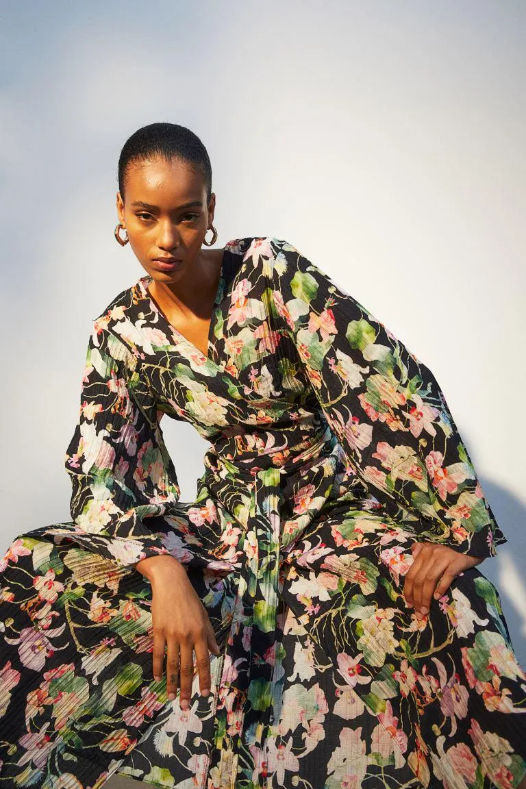 Plisované zavinovací šaty