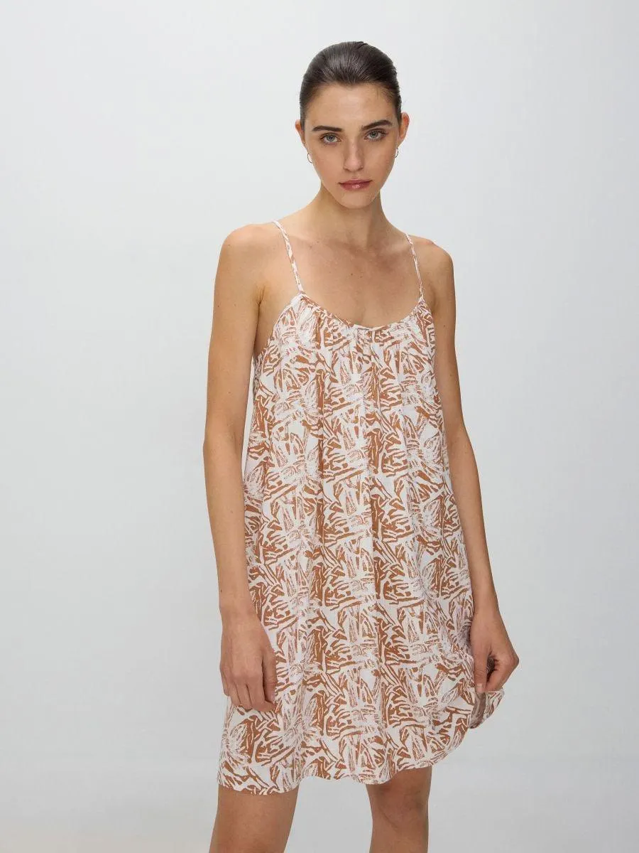 Šaty s vysokým podílem viskózy a příměsí lnu