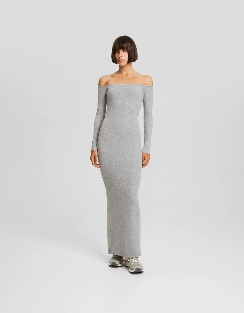 Dlouhé šaty s dlouhými rukávy