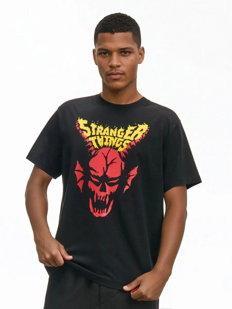 Černé tričko s potiskem Stranger Things Hellfire Club