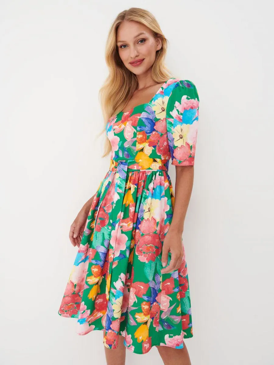 Šaty s květinovým vzorem