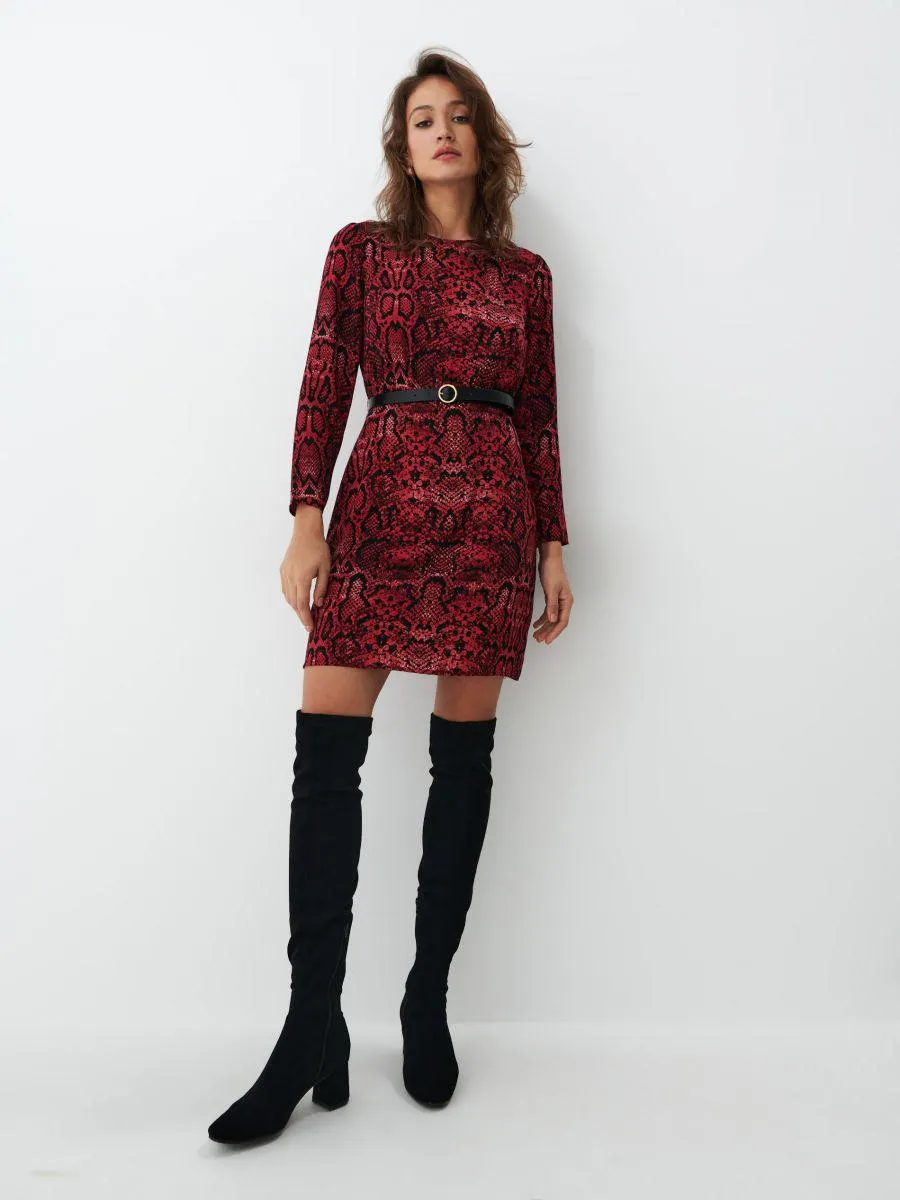 Šaty se zvířecím potiskem