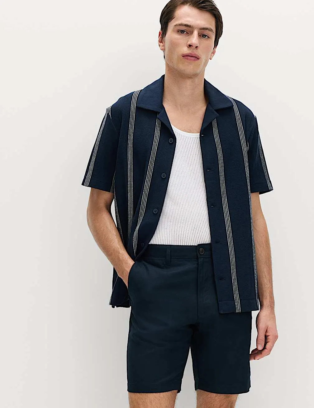 Chino šortky, ze směsi lnu