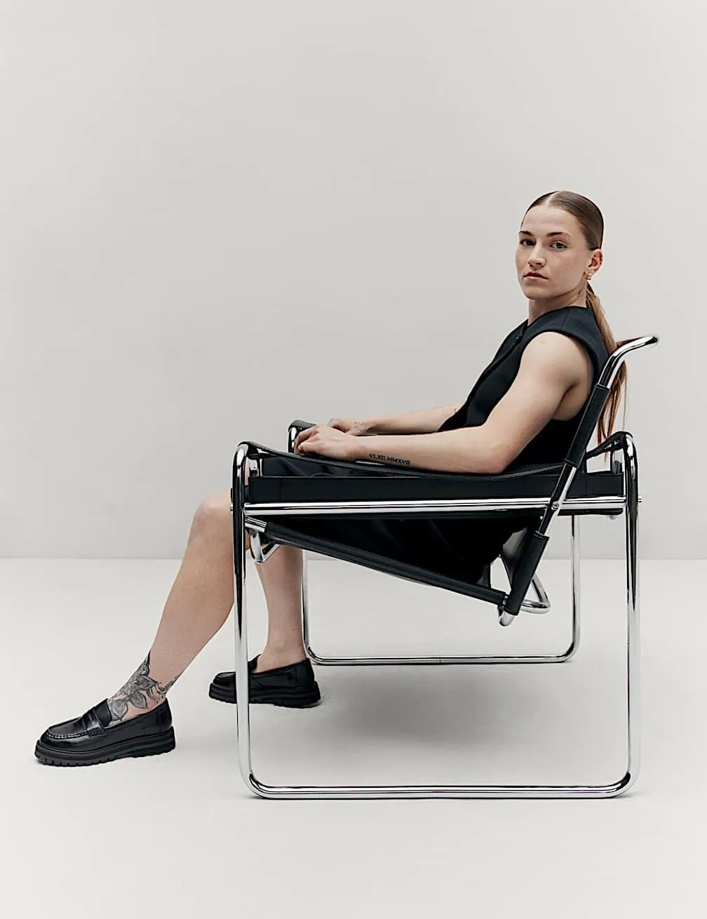 Bermudy s vysokým pasem a plisováním vpředu