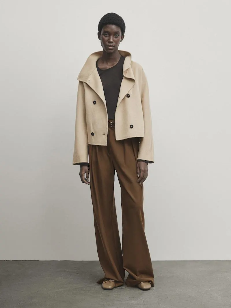 Abrigo corto cruzado con lana doble faz